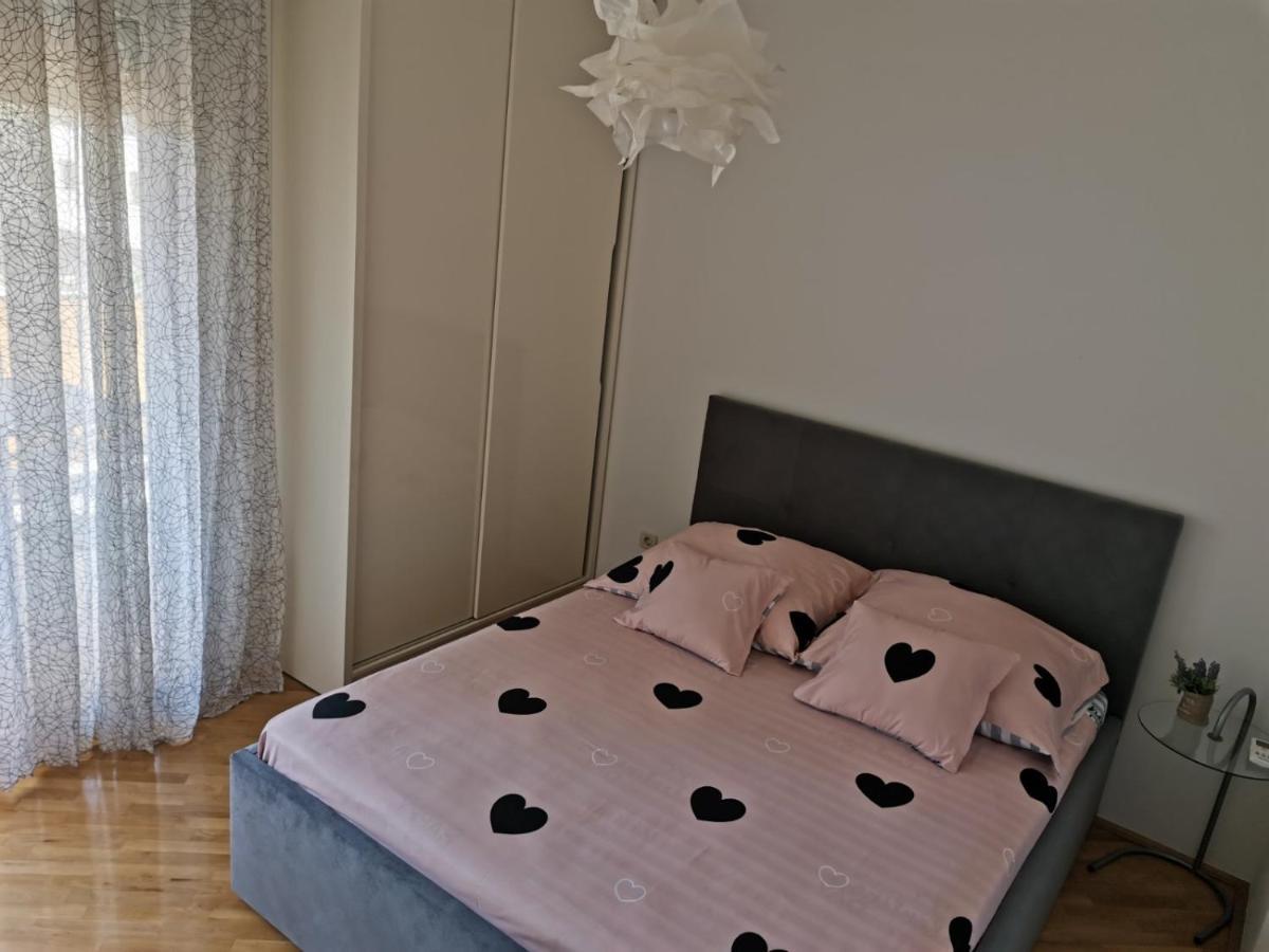 1 Apartmant & 1 Delux Room With Bathroom Дубровник Экстерьер фото