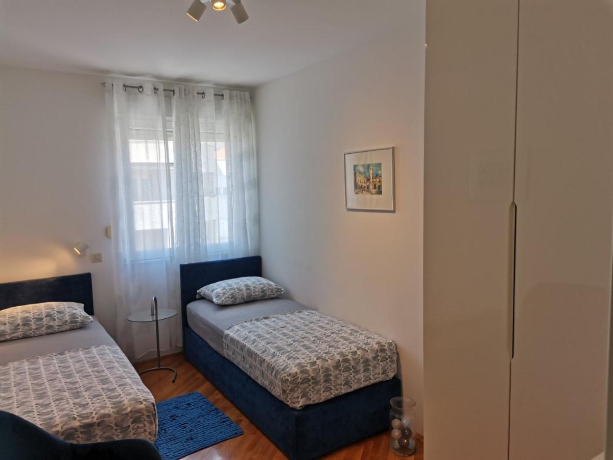 1 Apartmant & 1 Delux Room With Bathroom Дубровник Экстерьер фото
